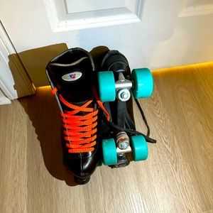 Riedell leather skates for sale. Only wore three times.